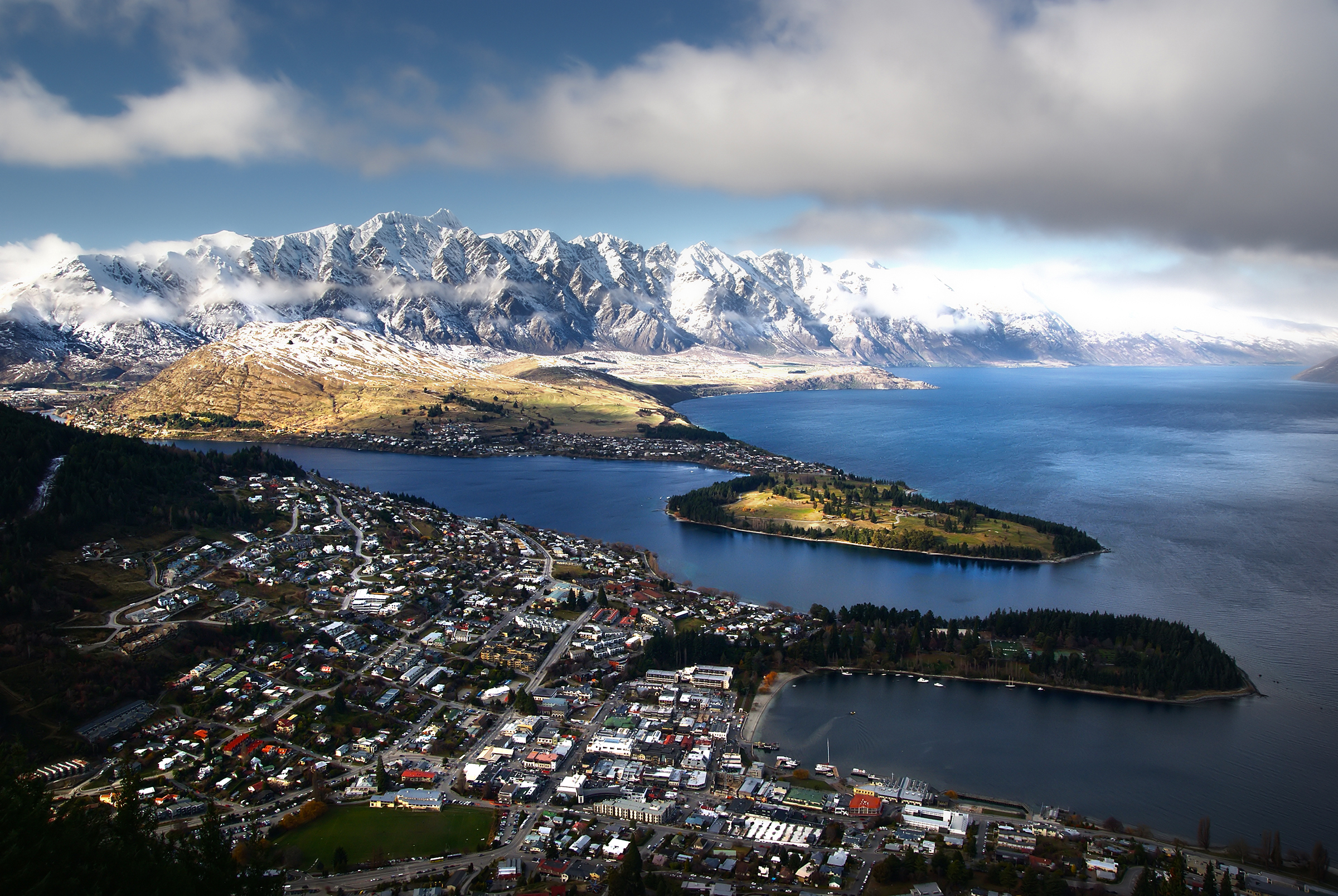 Queenstown, South Island thumbnail